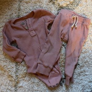 Ribbed outfit 12-18 months little one shop co